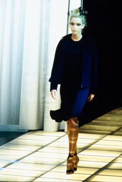 Look 15